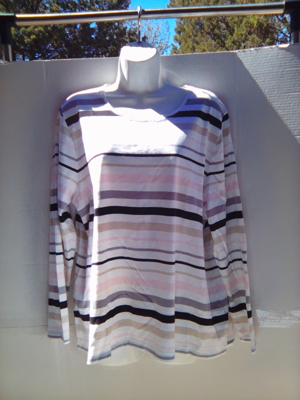 Striped Long-Sleeve Crewneck Shirt - Pink/Black/White
